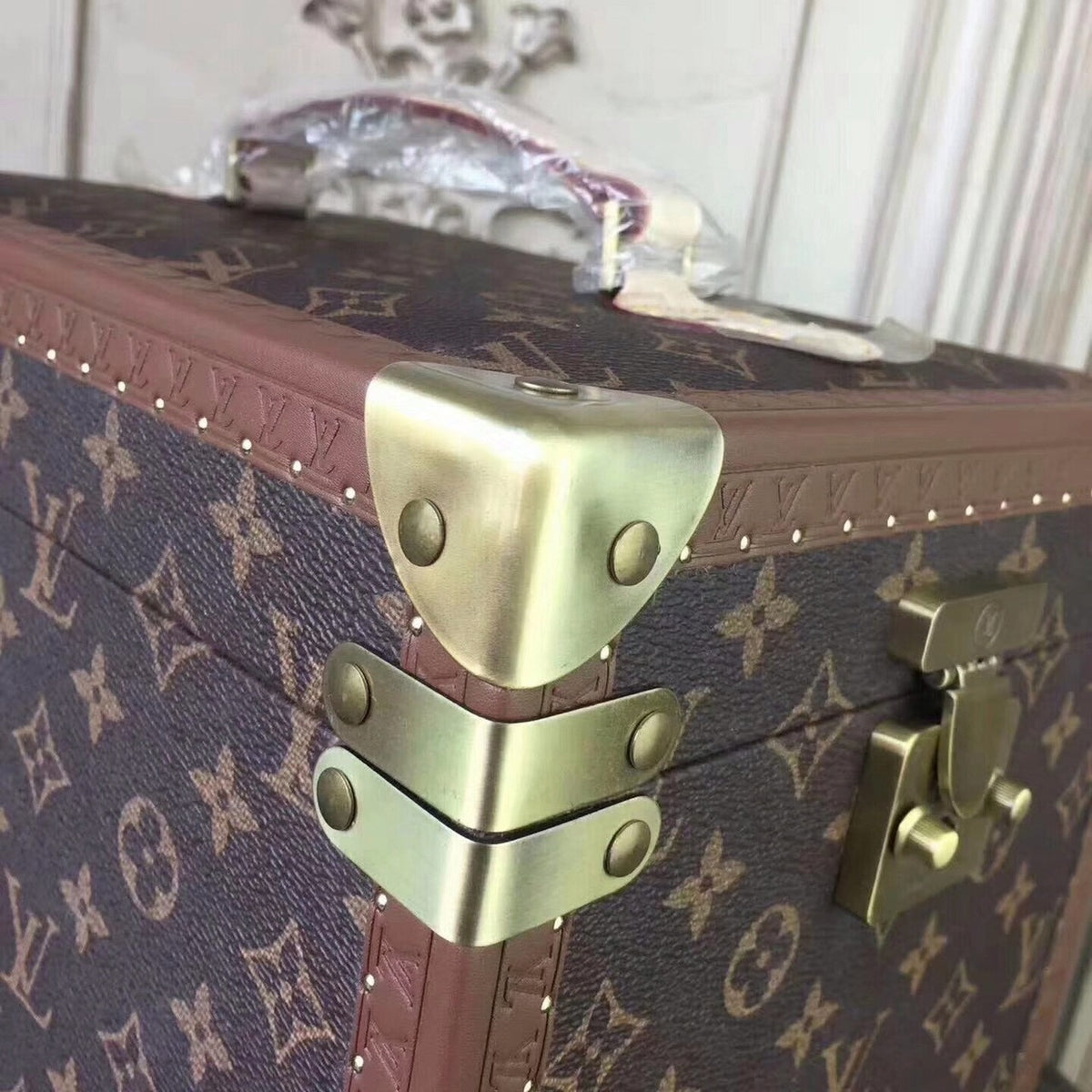 Louis Vuitton BEAUTY CASE M21828
