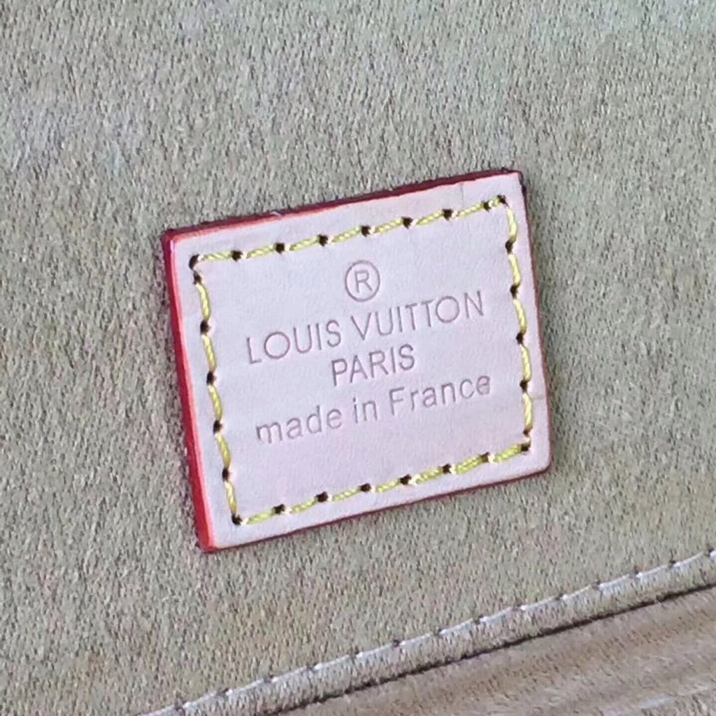 Louis Vuitton 8 WATCH CASE M47641
