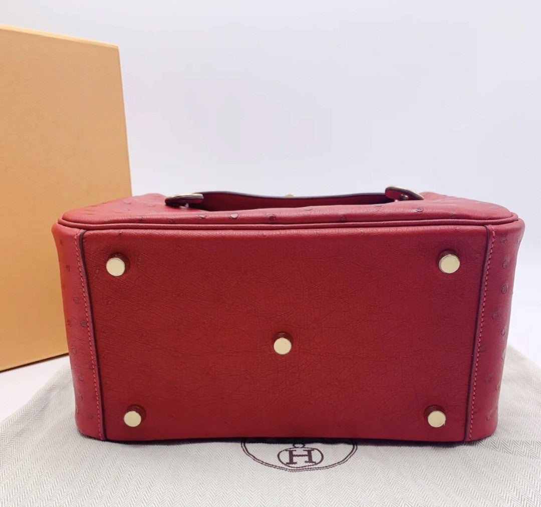 Hermes  Red Lindy 26 Ostrich Gold HW