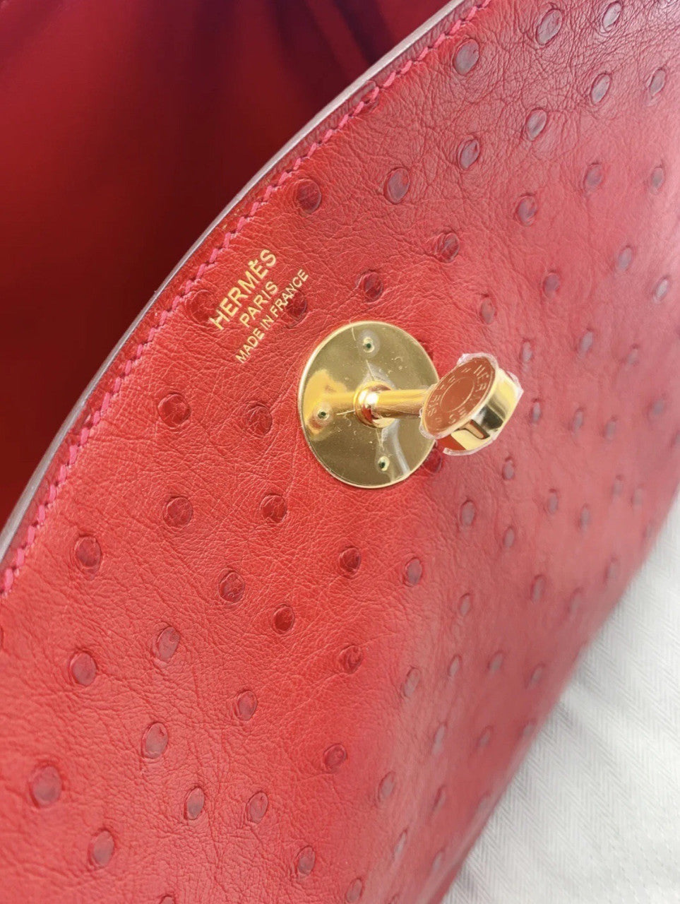 Hermes  Red Lindy 26 Ostrich Gold HW