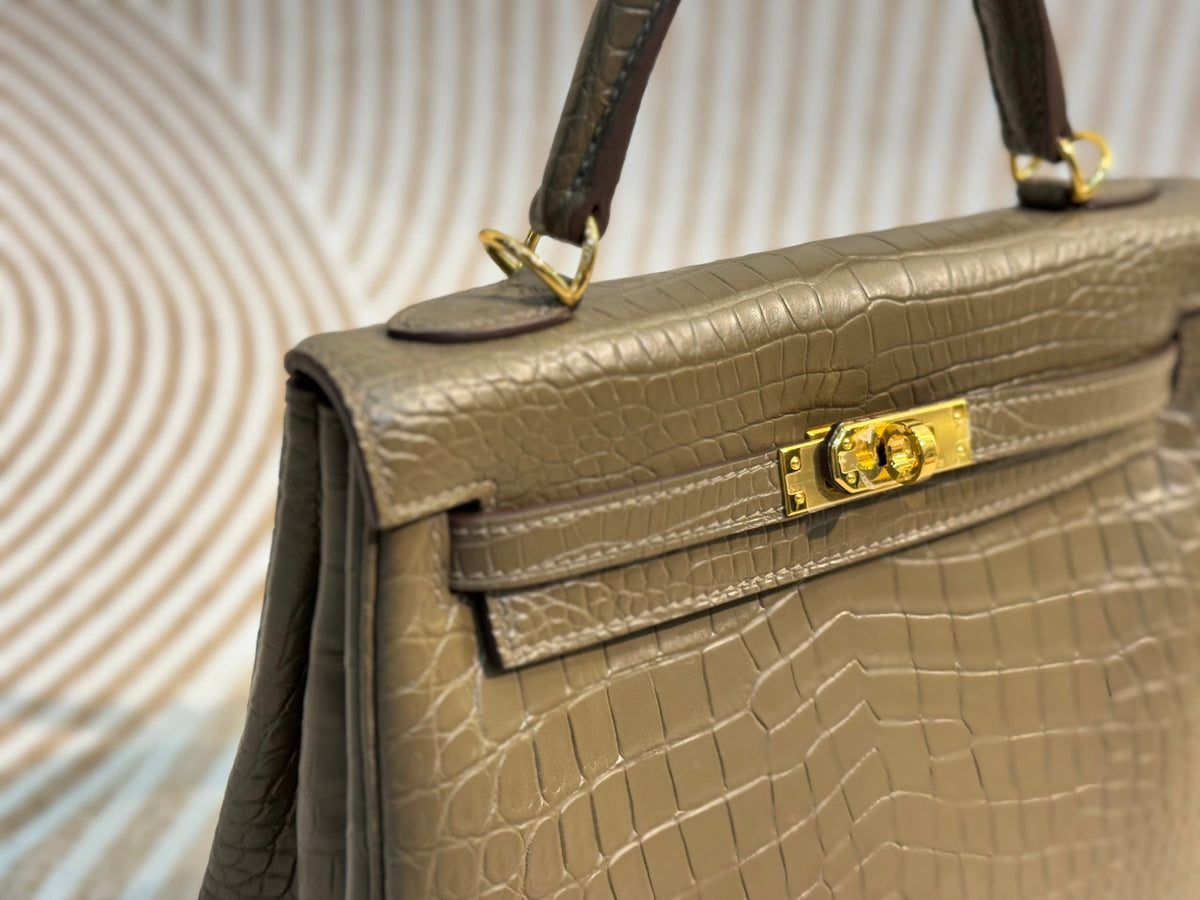Hermes Olive Alligator KELLY 25 WITH GOLDHARDWARE