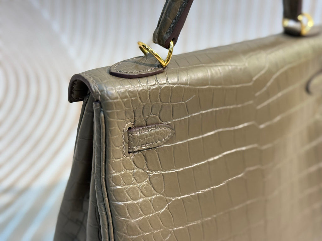 Hermes Olive Alligator KELLY 25 WITH GOLDHARDWARE