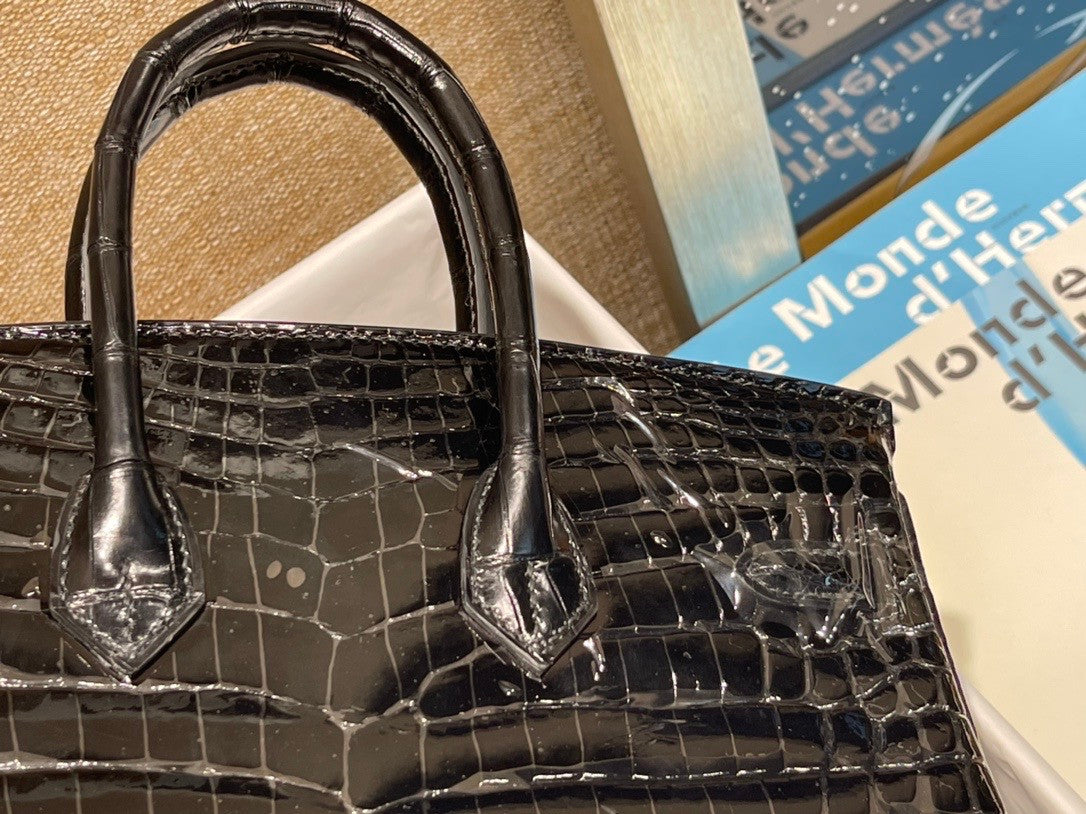Hermès Birkin 25 Noir (Black) Crocodile Niloticus Palladium Hardware