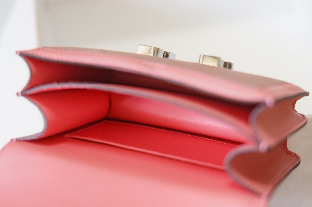 Hermès Sakura Pink Corduroy Constance 19cm Palladium Hardware