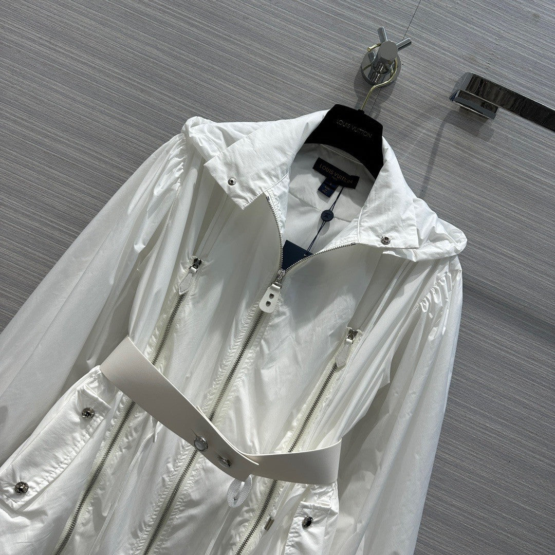 Louis Vuitton 1AAY2B MONOGRAM ACCENT GATHERED NYLON PARKA  WHITE