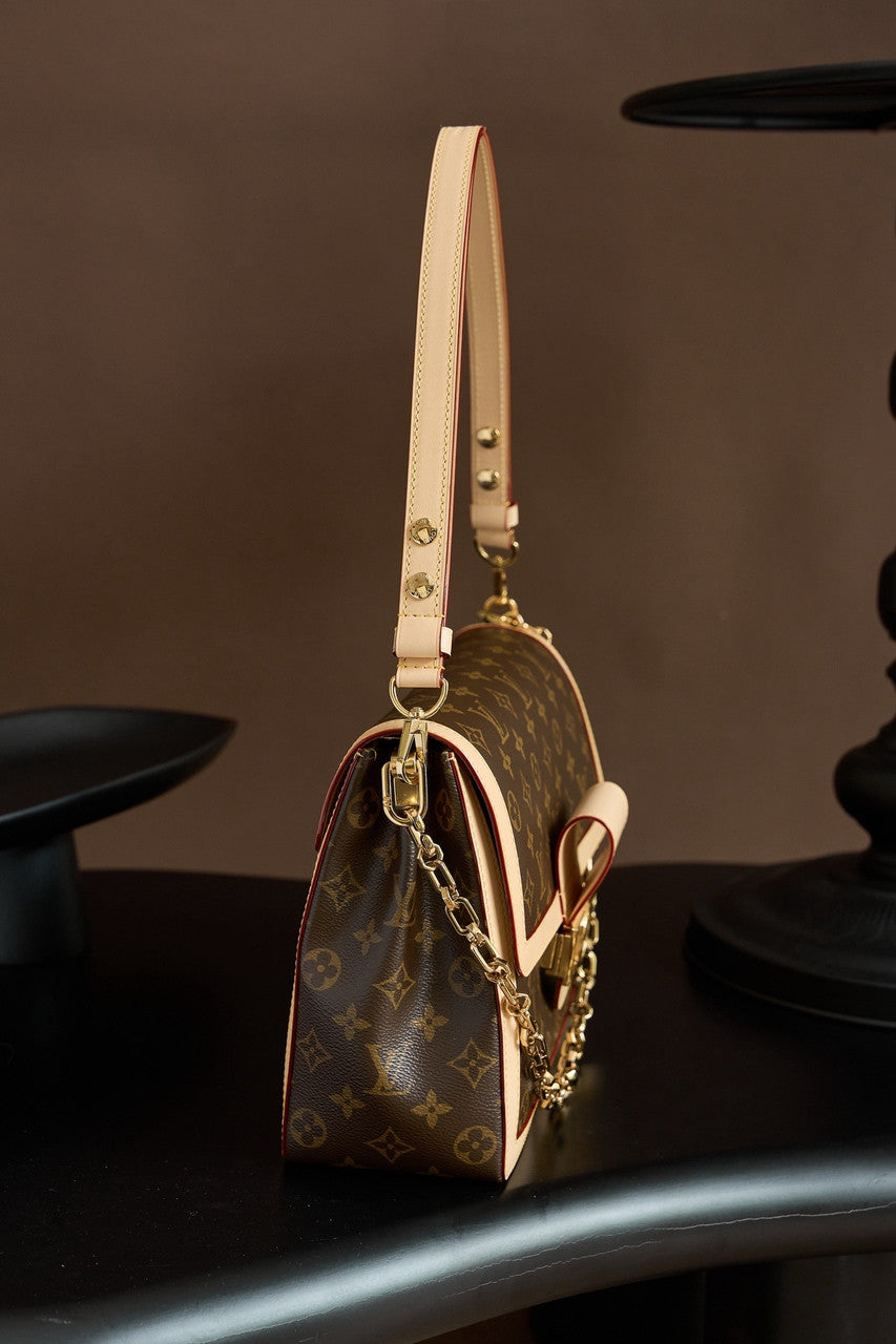 Louis Vuitton M47149 Dauphine Soft GM Bag