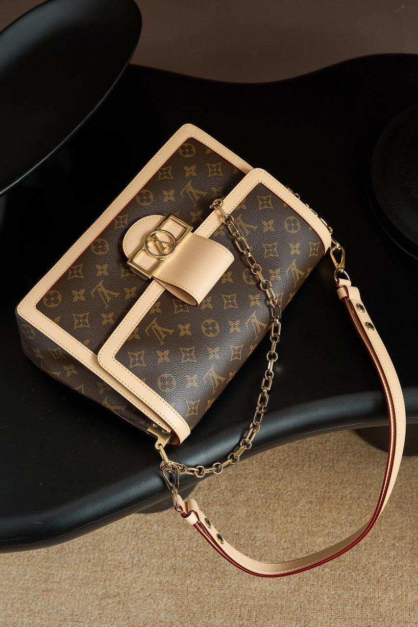 Louis Vuitton M47149 Dauphine Soft GM Bag