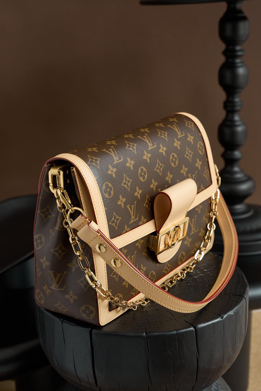 Louis Vuitton M47149 Dauphine Soft GM Bag