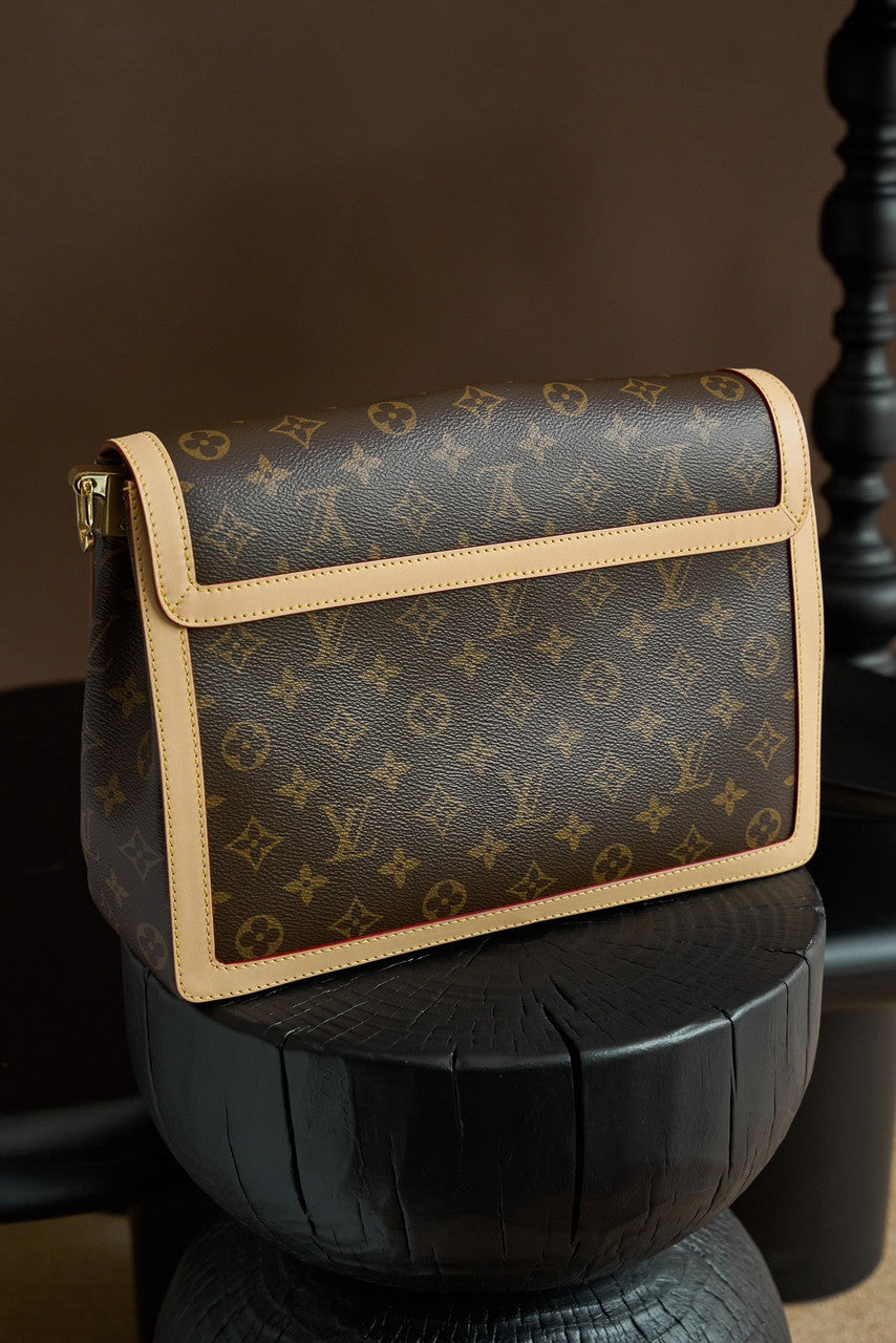 Louis Vuitton M47149 Dauphine Soft GM Bag