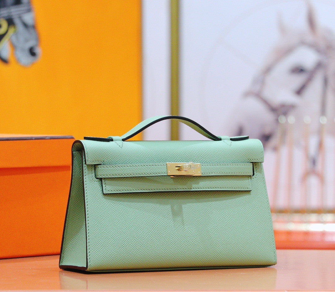 Hermès Vert criquet Mini Kelly Epsom Gold Hardware