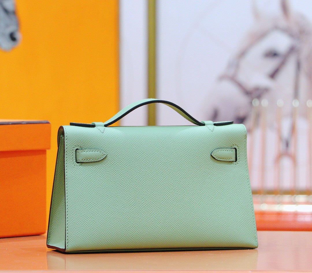 Hermès Vert criquet Mini Kelly Epsom Gold Hardware
