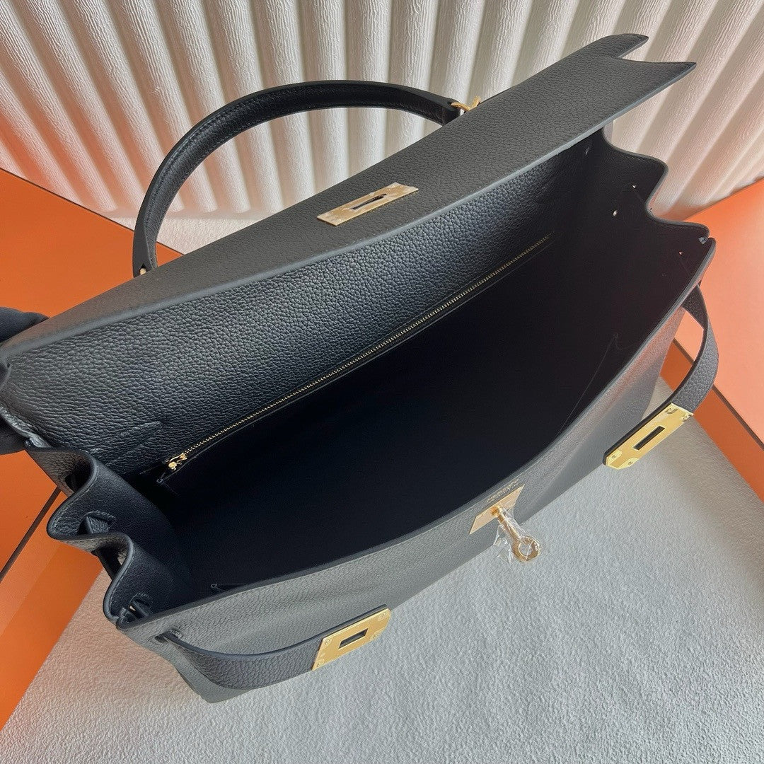 Hermes Sellier Kelly 40 Black Togo Gold Hardware