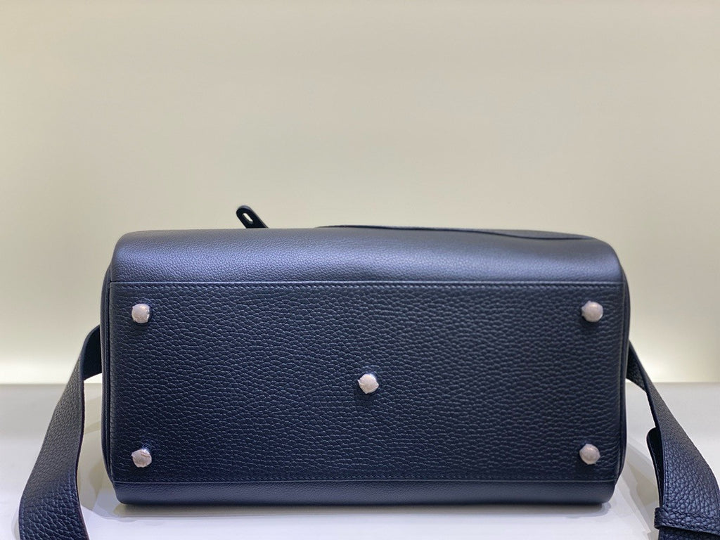 Hermès  Evercolor Nouveau On Body Bag Blue