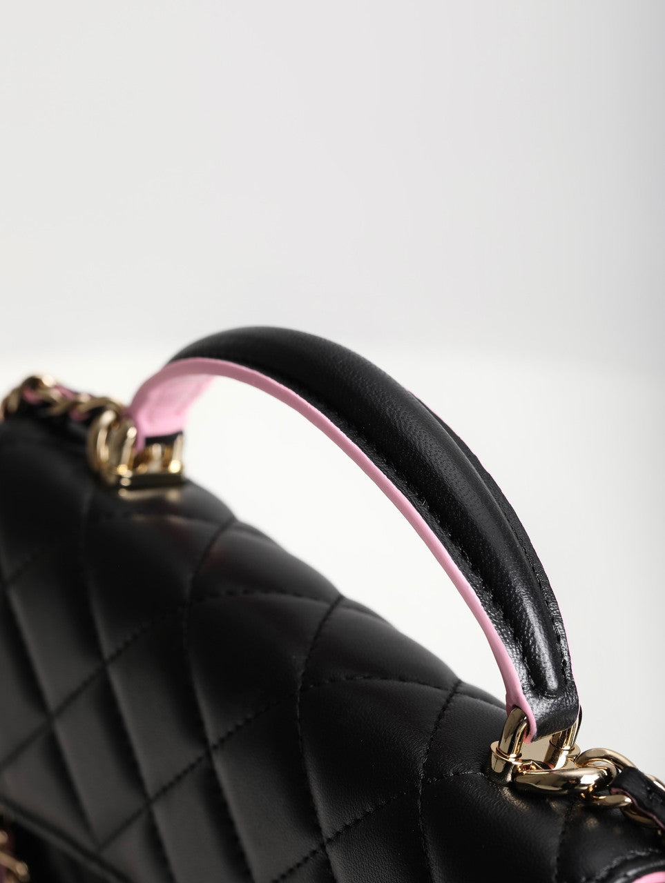 Chanel MINI FLAP BAG WITH TOP HANDLE SS2023