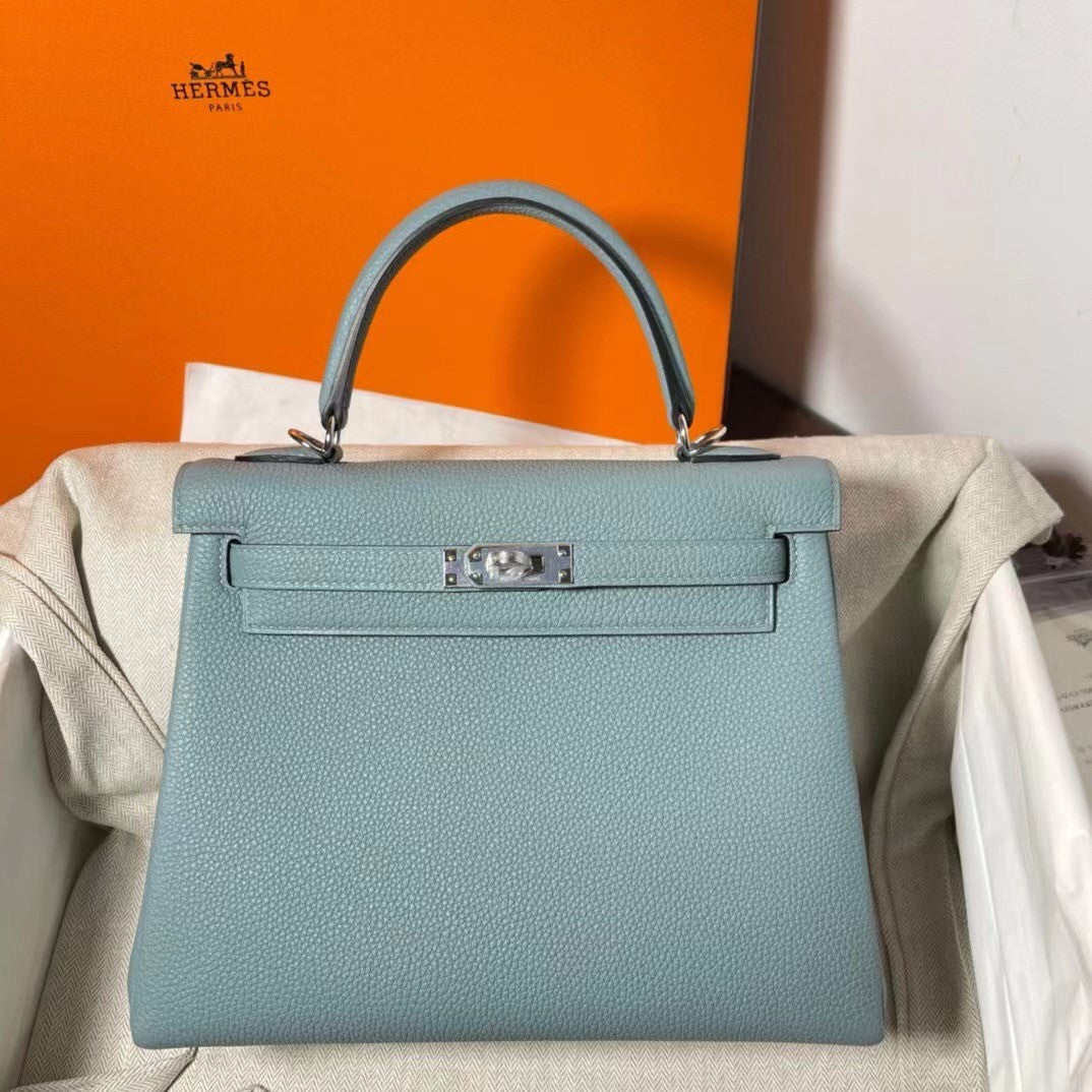 Hermès  Ciel Kelly 25  Togo Palladium Hardware