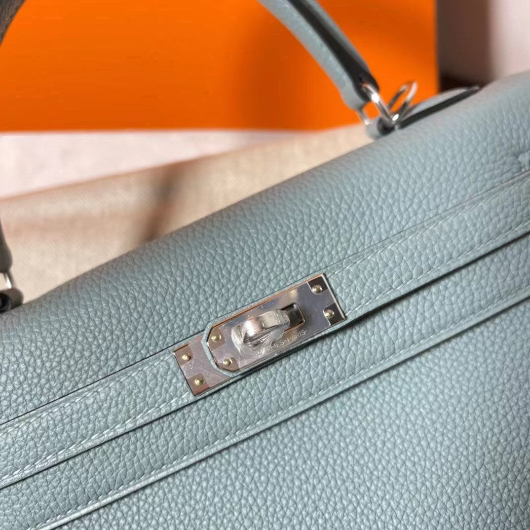 Hermès  Ciel Kelly 25  Togo Palladium Hardware