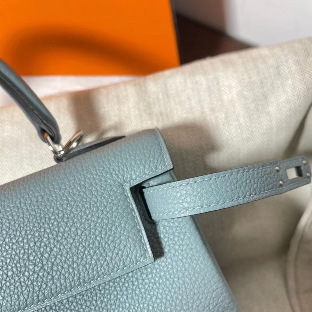 Hermès  Ciel Kelly 25  Togo Palladium Hardware