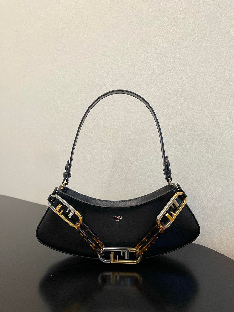 Fendi O’Lock Swing Black