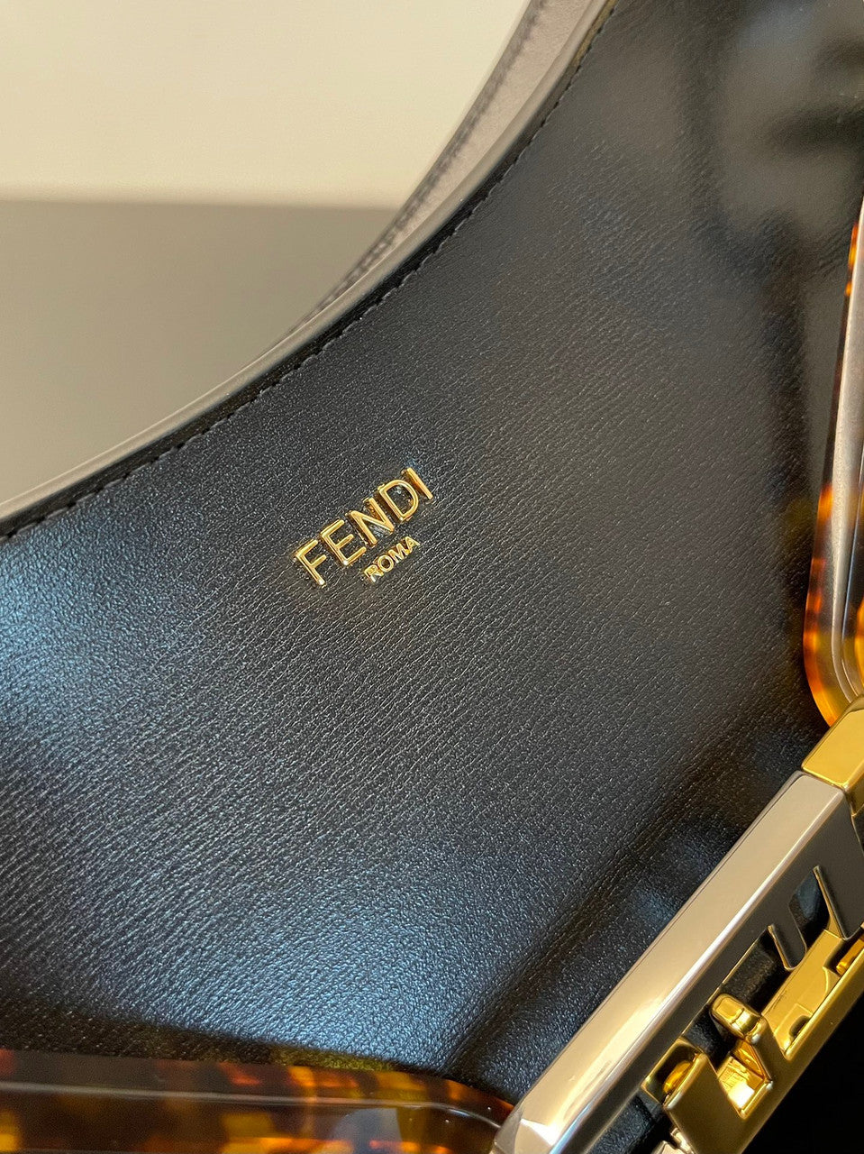 Fendi O’Lock Swing Black