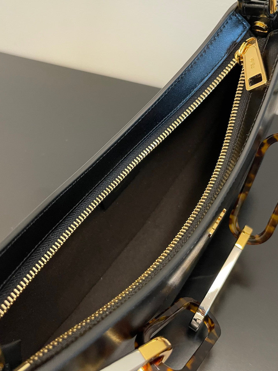 Fendi O’Lock Swing Black