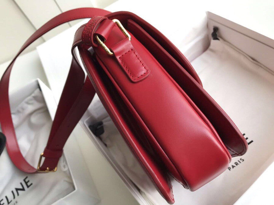 Celine MEDIUM TRIOMPHE BAG IN SHINY CALFSKIN RED
