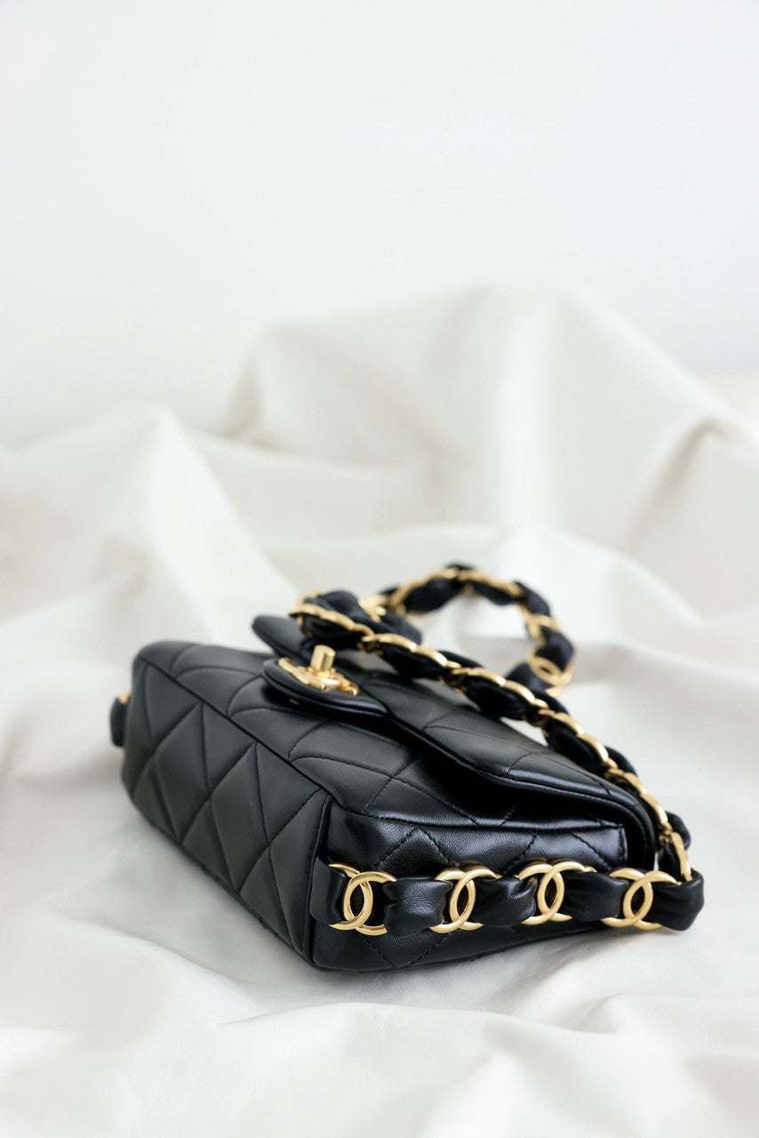 CHANEL SMALL FLAP BAG SS2024