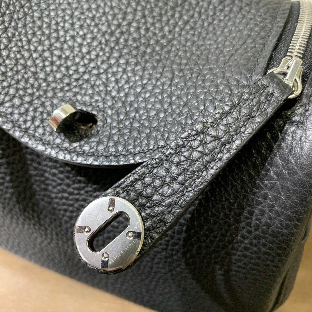 Hermes Mini Lindy 20cm Bag Black Epsom Leather Palladium  Hardware