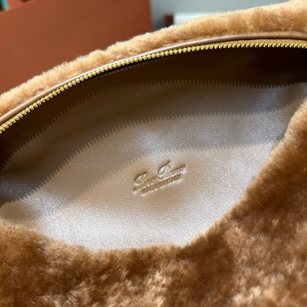 Loro Piana Extra Pocket L19  Ram Leather Loro Piana