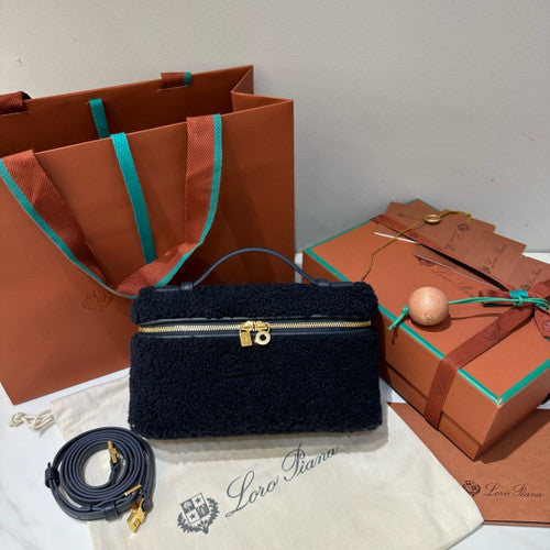 Loro Piana Extra Pocket L19  Ram Leather Blue