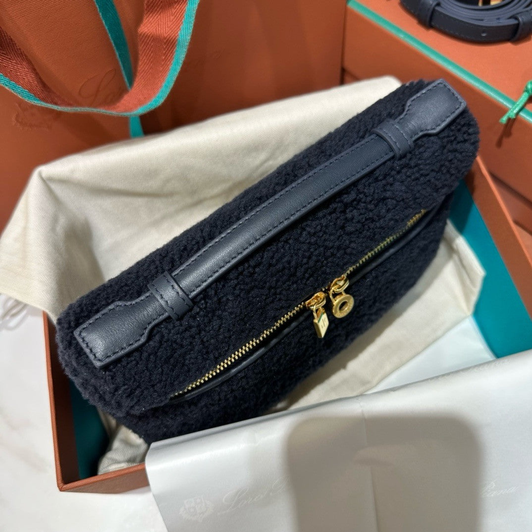 Loro Piana Extra Pocket L19  Ram Leather Blue
