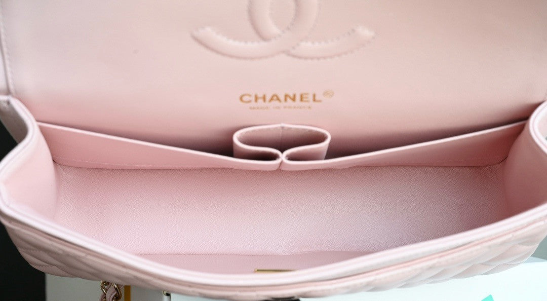 CHANEL  FALL-WINTER 2024/25 CLASSIC 11.12 HANDBAG Lambskin Light Pink 2024