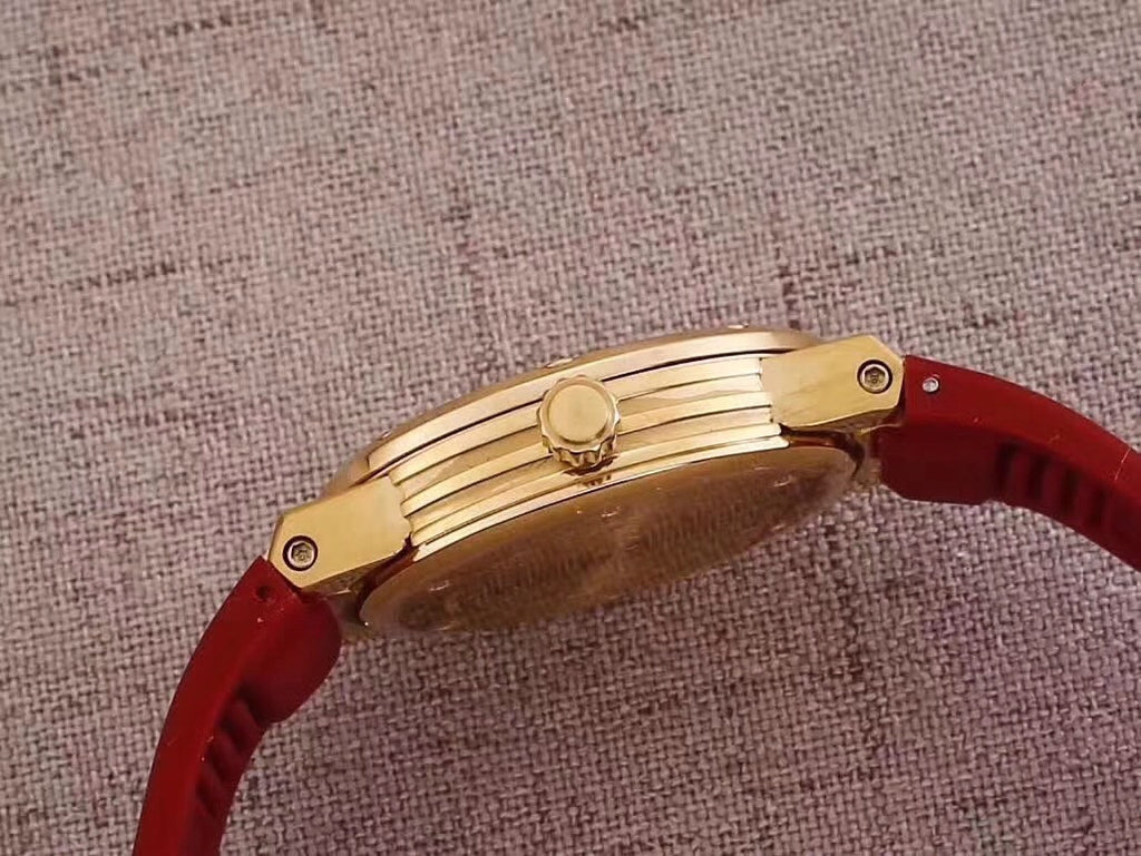 Salvatore Ferragamo Women's FIG110015 F-80 Precious Analog Display Swiss Quartz Red Watch