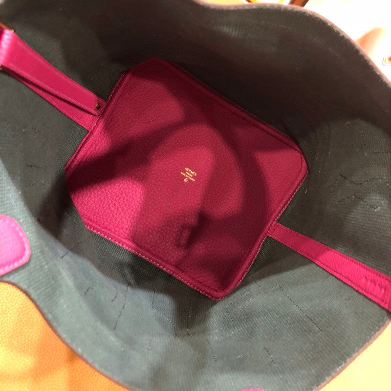 Hermes Petit H Limited Edition Rose Shocking/Peppermint Green Picotin Lock 22 Togo Leather Bag