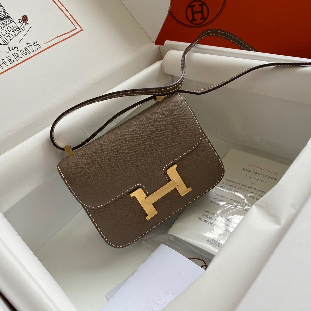 Hermes Etoupe Constance 18 Epsom bag with Gold Hardwares