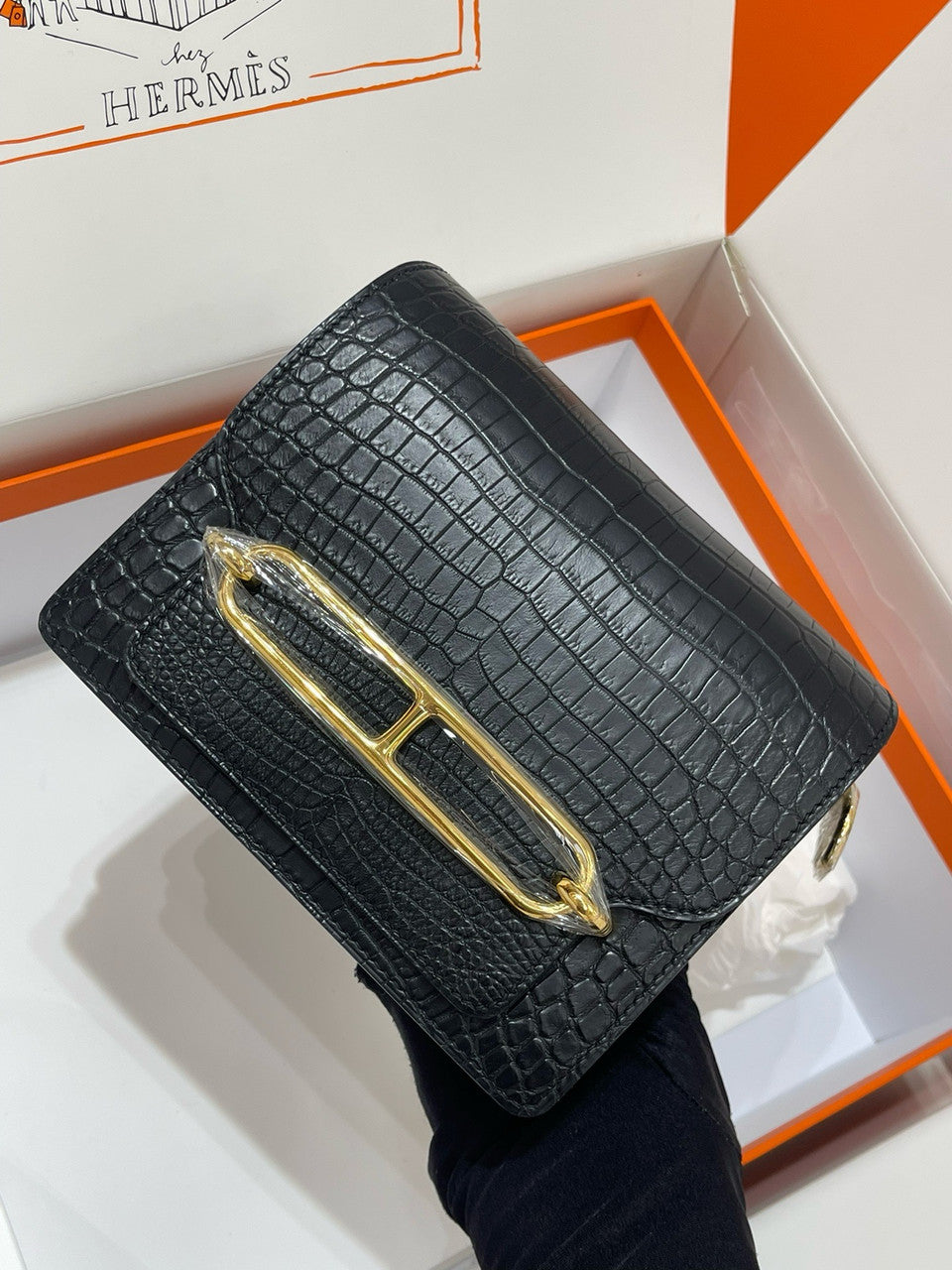 Hermes Noir Nile Crocodile GHW Roulis Mini 18/19 Handbag