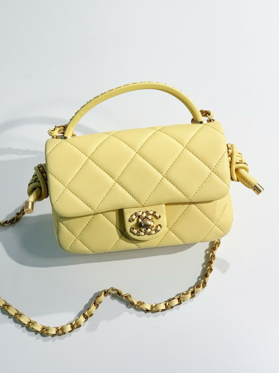 Chanel CRUISE 2024/25 YELLOW FLAP BAG WITH TOP HANDLE  Lambskin & Gold Metal Chanel