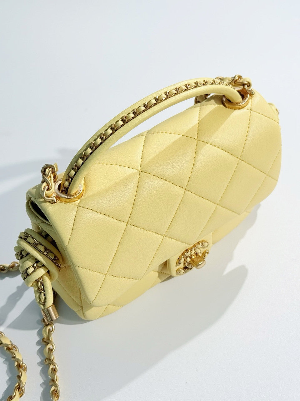 Chanel CRUISE 2024/25 YELLOW FLAP BAG WITH TOP HANDLE  Lambskin & Gold Metal Chanel
