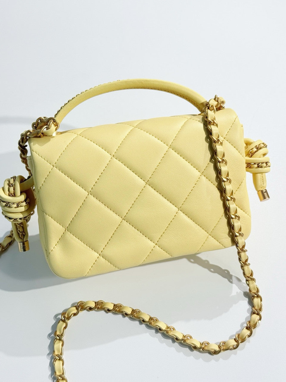 Chanel CRUISE 2024/25 YELLOW FLAP BAG WITH TOP HANDLE  Lambskin & Gold Metal Chanel