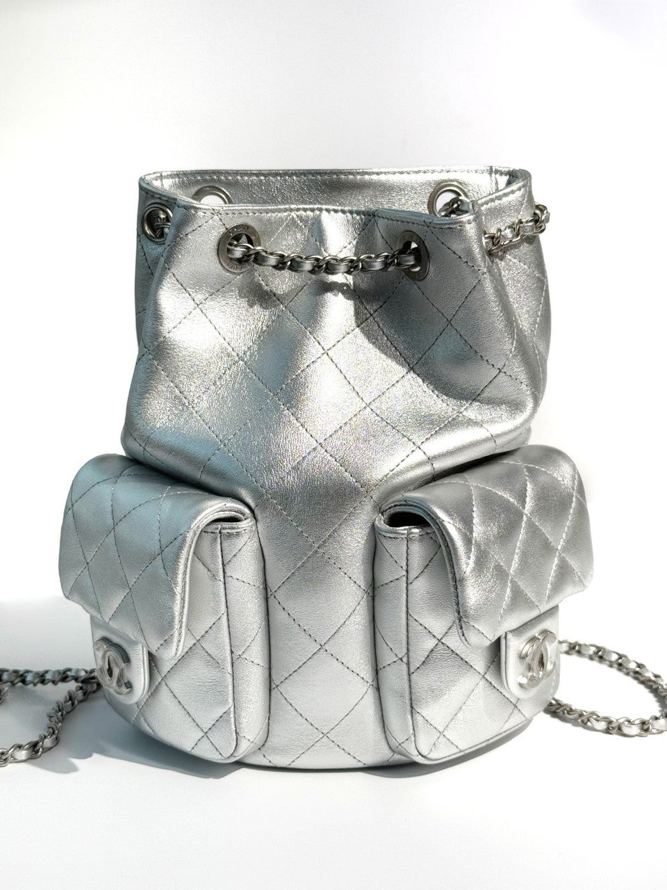 Chanel CRUISE 2024/25 Silver BACKPACK Shiny Lambskin & Gold-Tone Metal Chanel