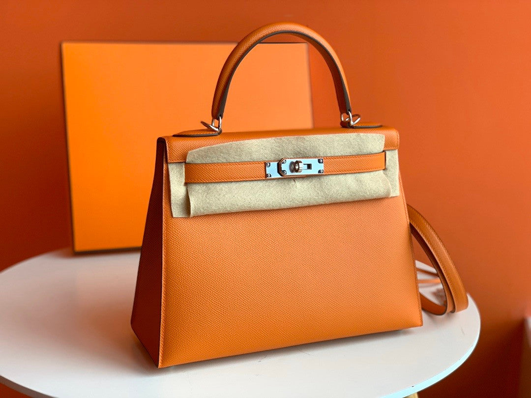 Hermes Orange Kelly 28 cm Epsom Palladium Hardware