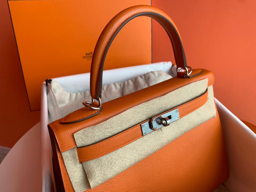 Hermes Orange Kelly 28 cm Epsom Palladium Hardware