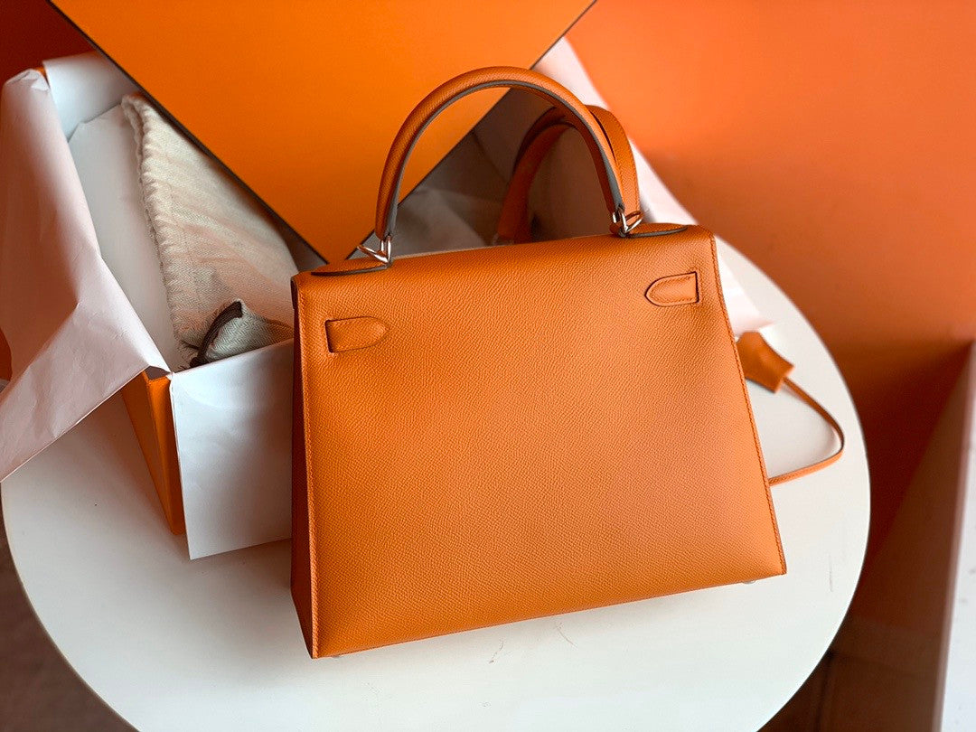 Hermes Orange Kelly 28 cm Epsom Palladium Hardware