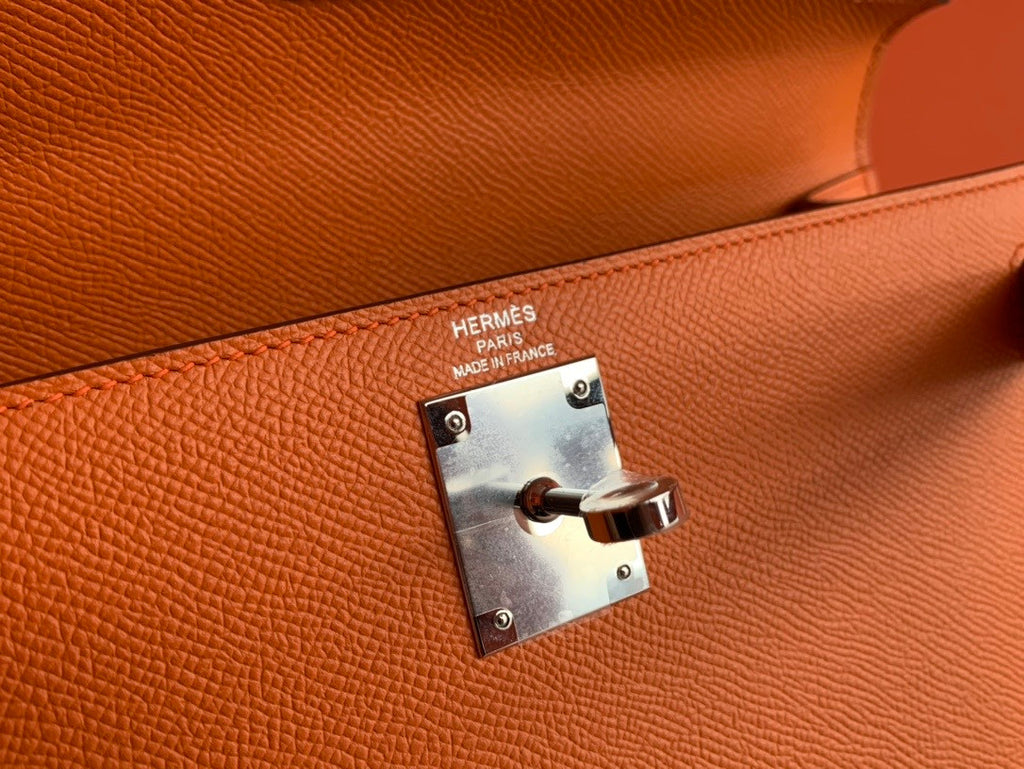 Hermes Orange Kelly 28 cm Epsom Palladium Hardware