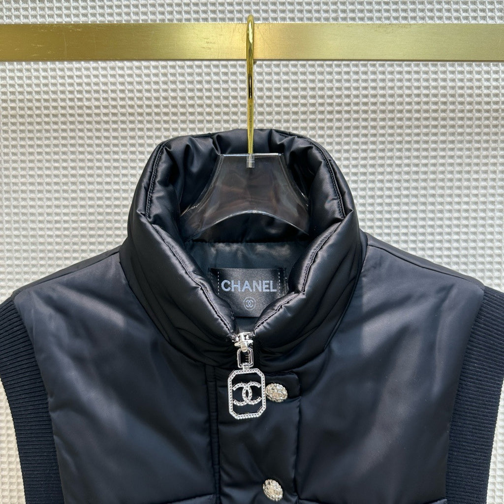 Chanel 2023/24 CoCo Neige Satin & Cashmere VEST BLACK