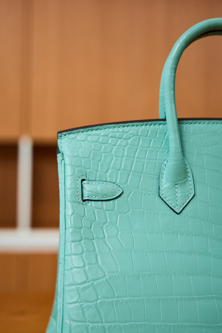 Hermes  Vert D'Eau Birkin Bag 25cm Niloticus Crocodile Leather Gold Hardware
