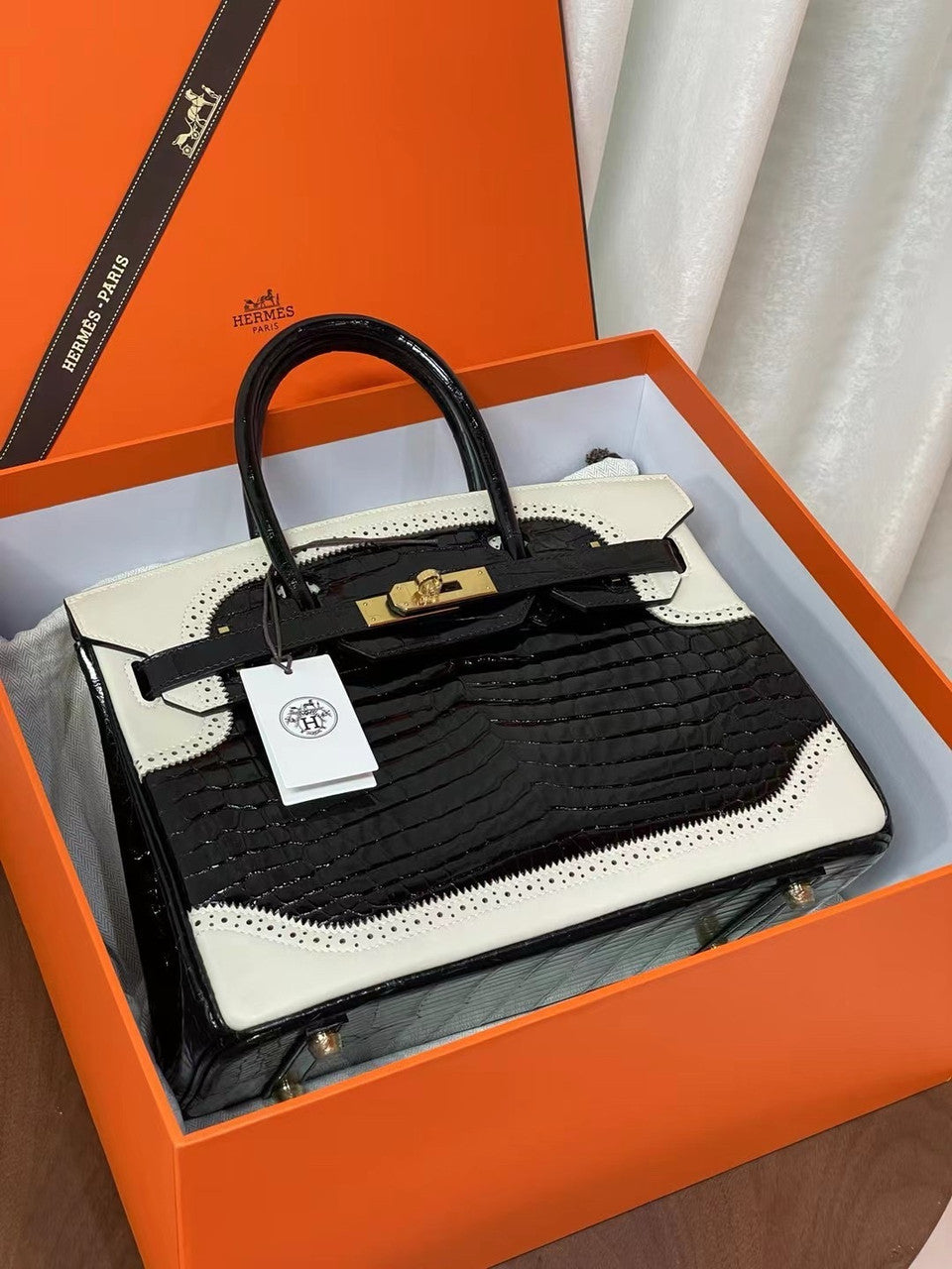 Hermes Birkin Ghillies 30 cm handbag in Craie Swift leather and Black Alligator