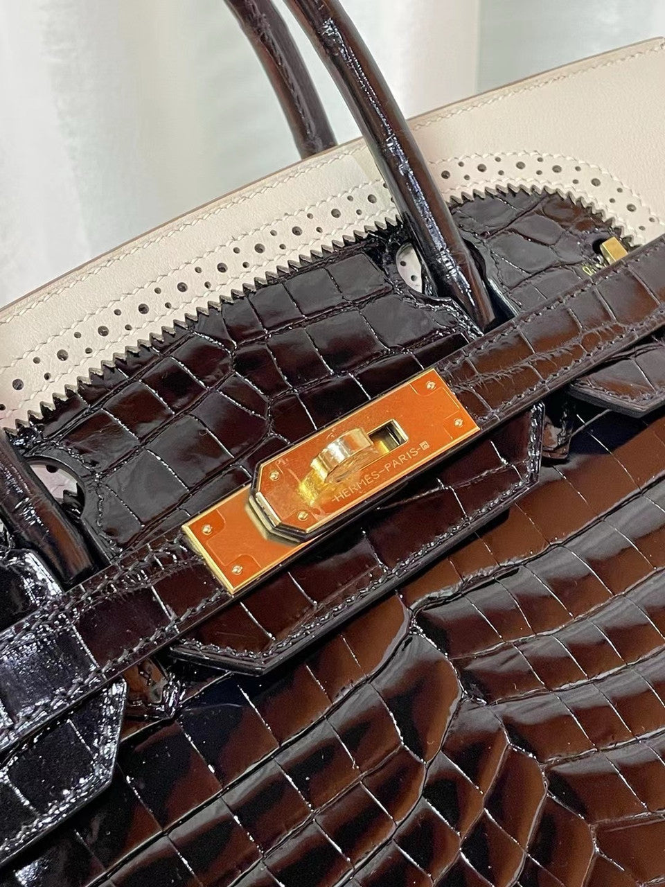 Hermes Birkin Ghillies 30 cm handbag in Craie Swift leather and Black Alligator