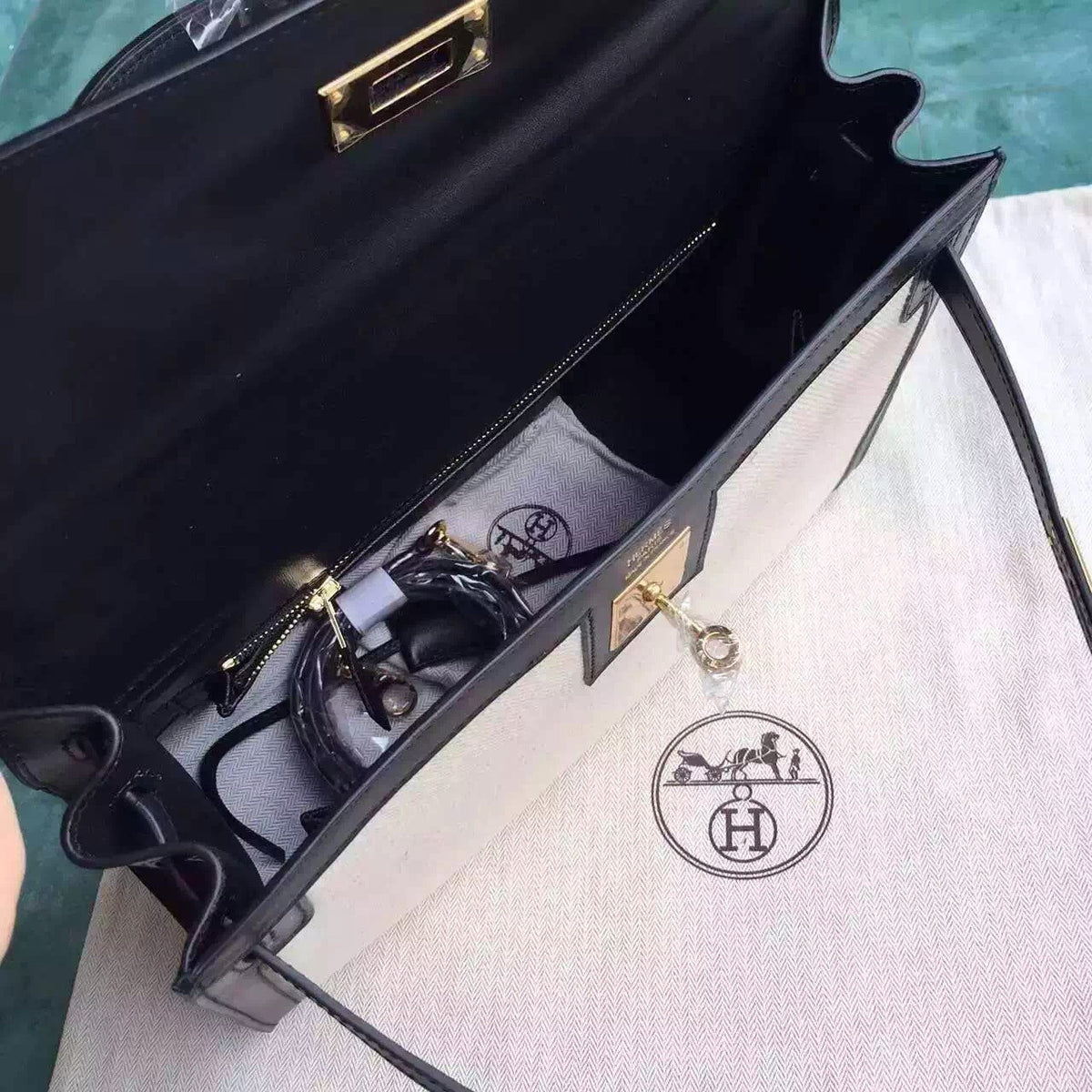 Hermes Black Kelly Bag 28 cm Box Calf & Toile Canvas Gold Hardware