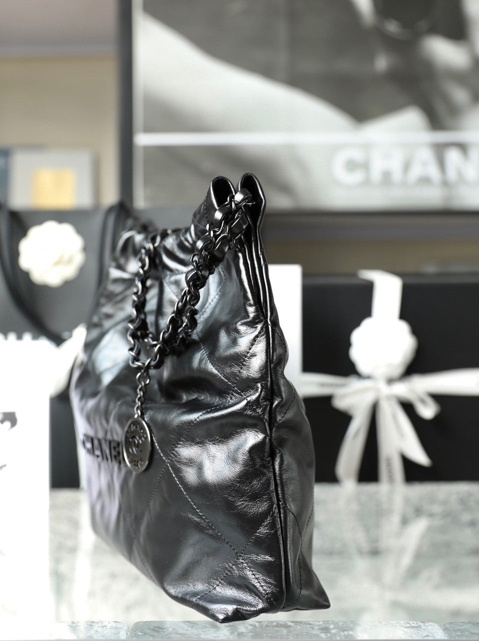 CHANEL 22 SMALL HANDBAG SO BLACK