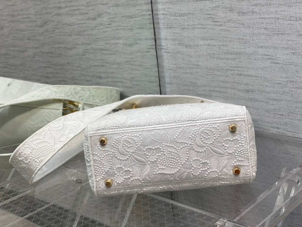 Christian Dior MEDIUM LADY D-LITE BAG Natural Embroidery with Macramé Effect  White